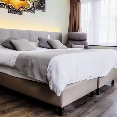 Des Postes 3* Houffalize