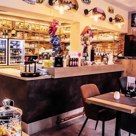 Des Postes Hotel