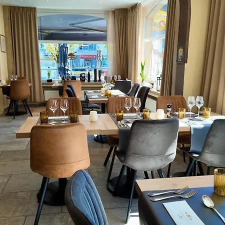 Des Postes Hotel 3*