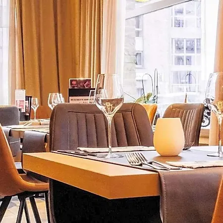 Des Postes Hotel 3*